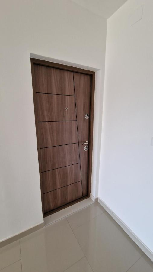 Apartman Tolosi 2 Apartment Podgorica Bagian luar foto